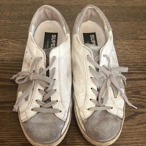 Superstar Metallic Leather Low-Top Sneakers Size 8/38